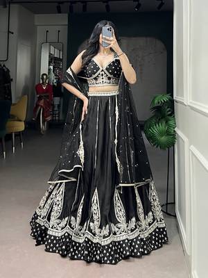 Black Naysha silk blend Heavy Embroidered Party Wear Lehenga Choli with Net Dupatta 3
