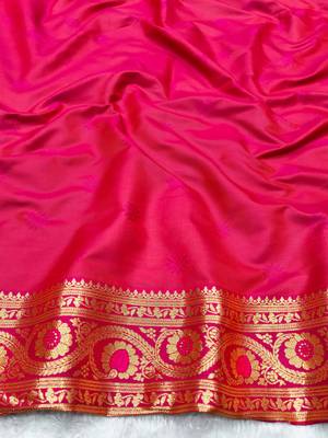 pink zari woven banarasi silk blend traditional saree with blouse piece 4