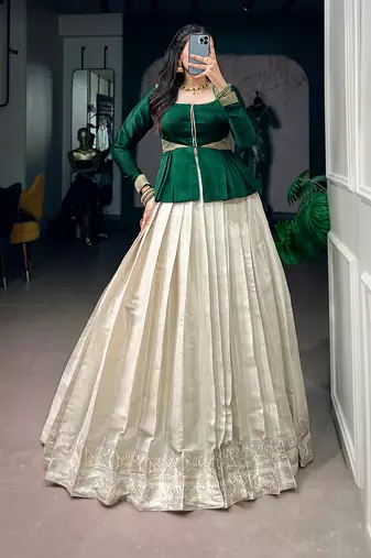 Women's Kanchipuram Zari Woven free size Lehenga and Satin silk blend Top Set