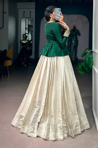 Women's Kanchipuram Zari Woven free size Lehenga and Satin silk blend Top Set
