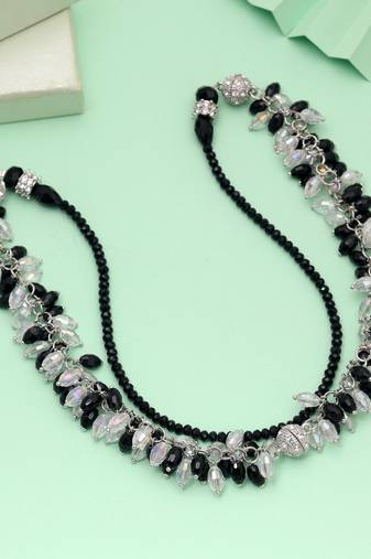 White & black color beaded necklace with modern style