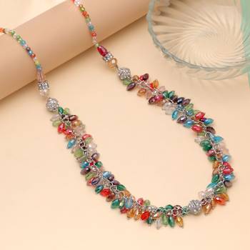 Multi color beaded necklace with handmade fashion design 2
