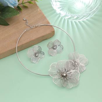 Silver color floral shape anti tarnish hasli necklace set 1