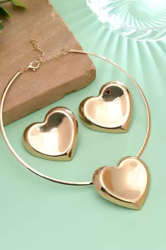 Gold color heart shape anti tarnish hasli necklace set