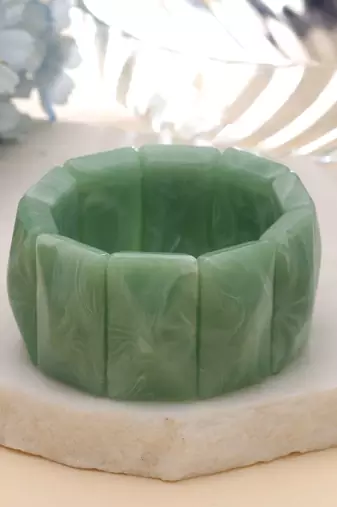 Green color stretchable acrylic fashion bangle design