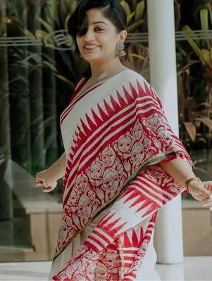White linen geometric printed casual saree with blouse piece 2