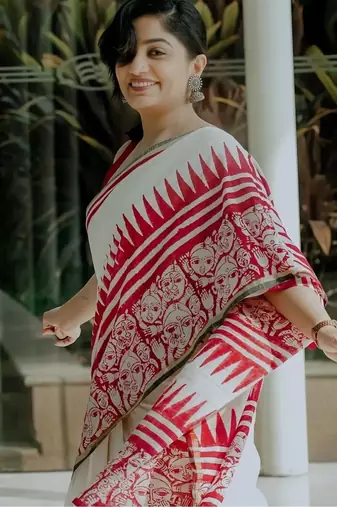 White linen geometric printed casual saree with blouse piece