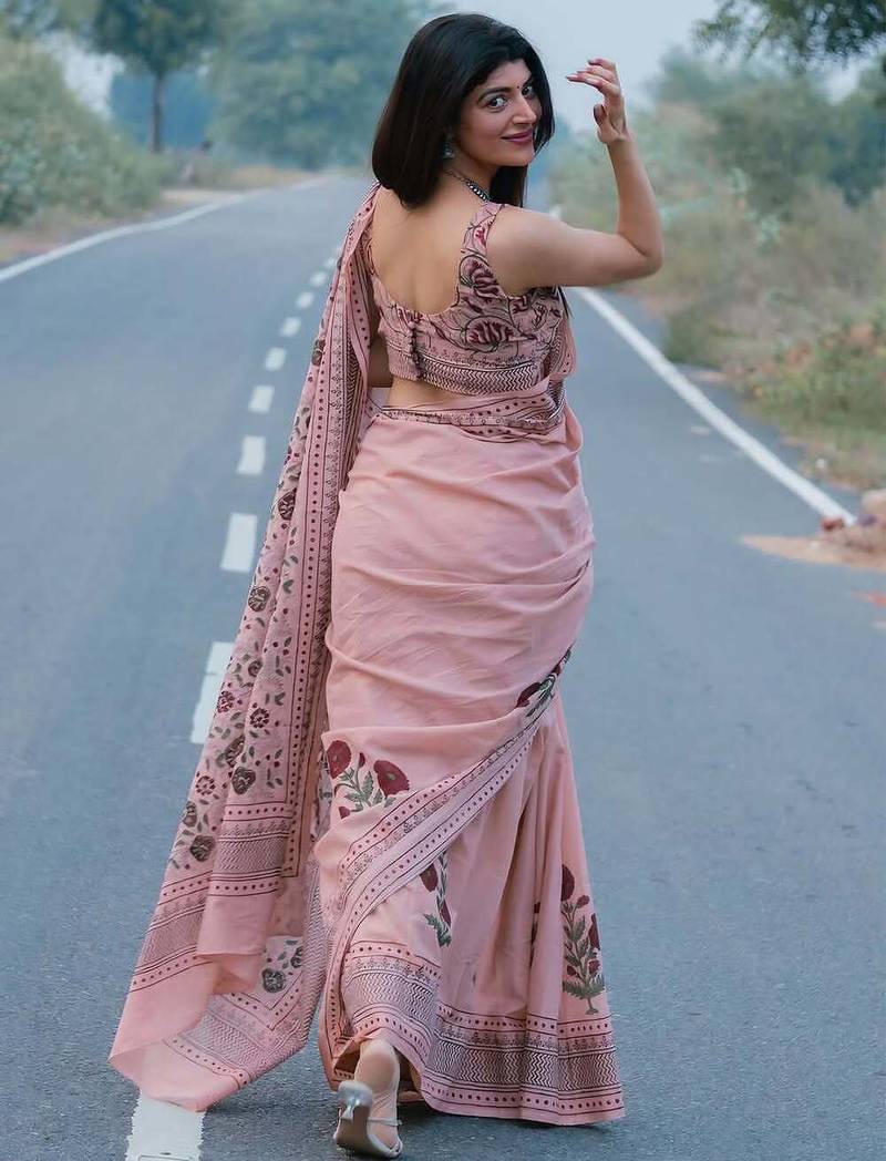 Pink linen floral printed casual saree with blouse piece