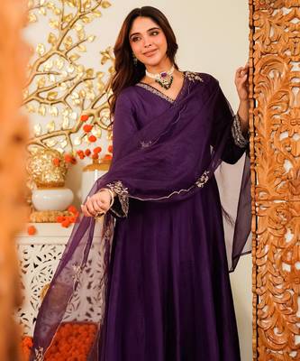Embroidered Viscose Chanderi Flared Anarkali Pant and Dupatta Set 5