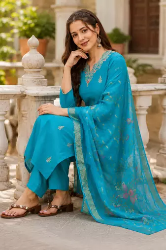  Women Gorgeous Viscose Embroidered Straight Kurta, Pant and Dupatta Set