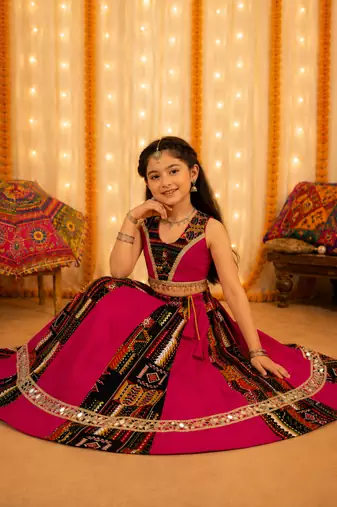 Pink rayon & roman silk mirrorless chaniya choli for navratri festival