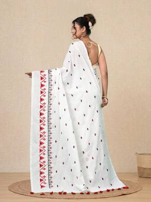 white ethnic motifs cotton blend soft saree 3