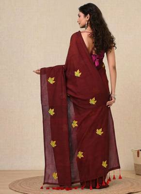 maroon leaf motifs cotton blend soft saree 3