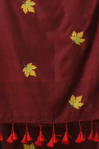 maroon leaf motifs cotton blend soft saree