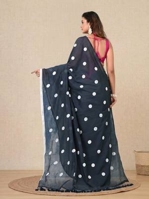 grey polka dots cotton blend soft saree 3