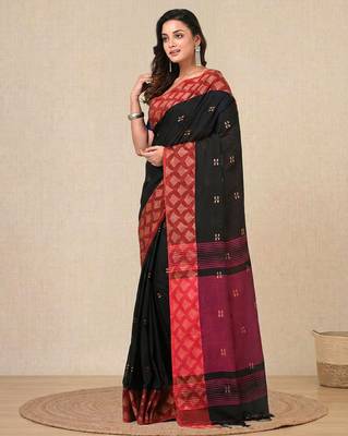 black geometric motifs cotton blend handspun soft saree 2