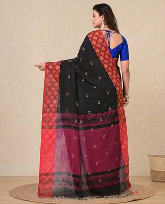 black geometric motifs cotton blend handspun soft saree 3