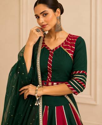 Green Cotton Handwork Navratri Lehenga Choli 4