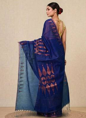 navy blue geometric motifs cotton blend handspun soft saree 3