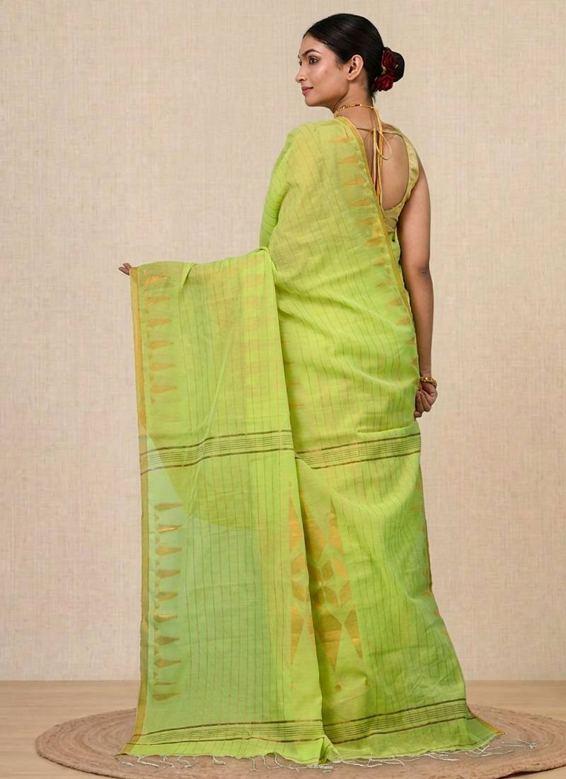 green geometric motifs cotton blend handspun soft saree