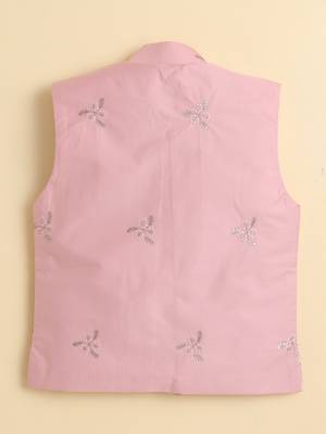 Boys peach pure cotton heritage embroidered kurta pyjama set with waistcoat & necklace 2