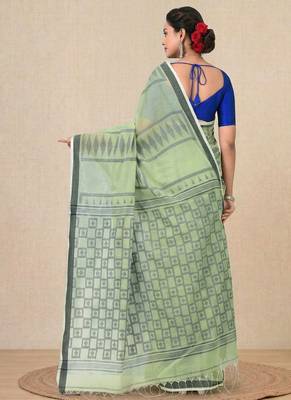 light green texture pattern cotton blend handspun soft saree 3