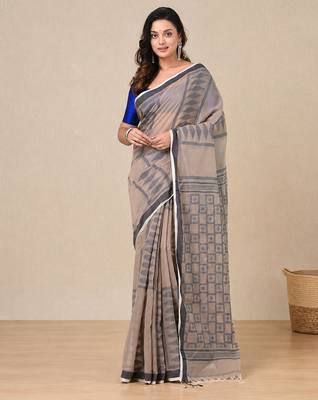 ecru texture pattern cotton blend handspun soft saree 1
