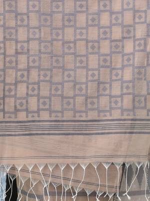 ecru texture pattern cotton blend handspun soft saree 4