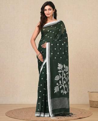 green geometric motifs cotton blend soft saree 1