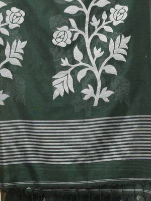 green geometric motifs cotton blend soft saree 4