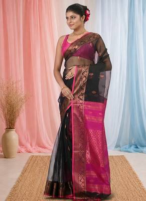 elegant black and magenta resham saree with zari border 2
