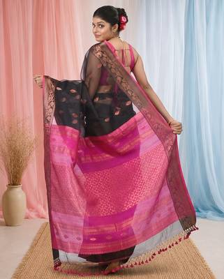 elegant black and magenta resham saree with zari border 3