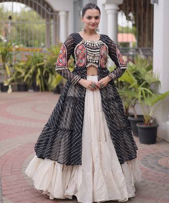 Garba outfits Black Laheriya Print Faux Georgette Kurti with Kora Cotton Lehenga Set 2