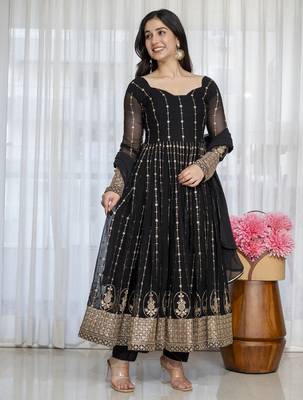 Black georgette   party wear embroidery anarkali suit set 3