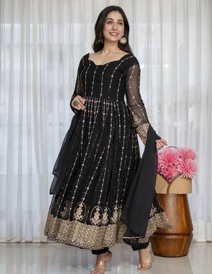 Black georgette   party wear embroidery anarkali suit set 4