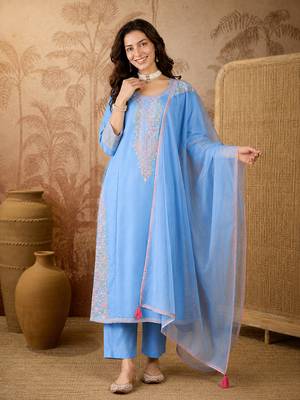 Embroidered Viscose Silk Straight Kurta Pant and Dupatta Set 1