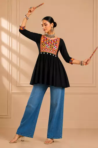 Black gamthi mirror work rayon kediya top