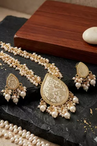 Gold-plated white enamel kundan pearl long haar thewa necklace and earrings jewellery set