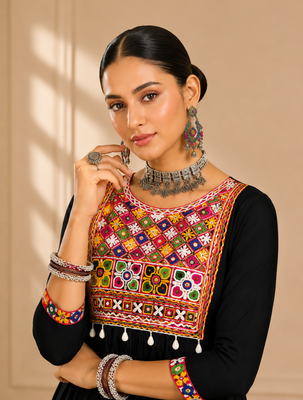 Black gamthi mirror work rayon kediya top 4