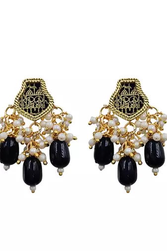 Gold-toned black beaded long necklace set with enamel thewa pendant and earrings