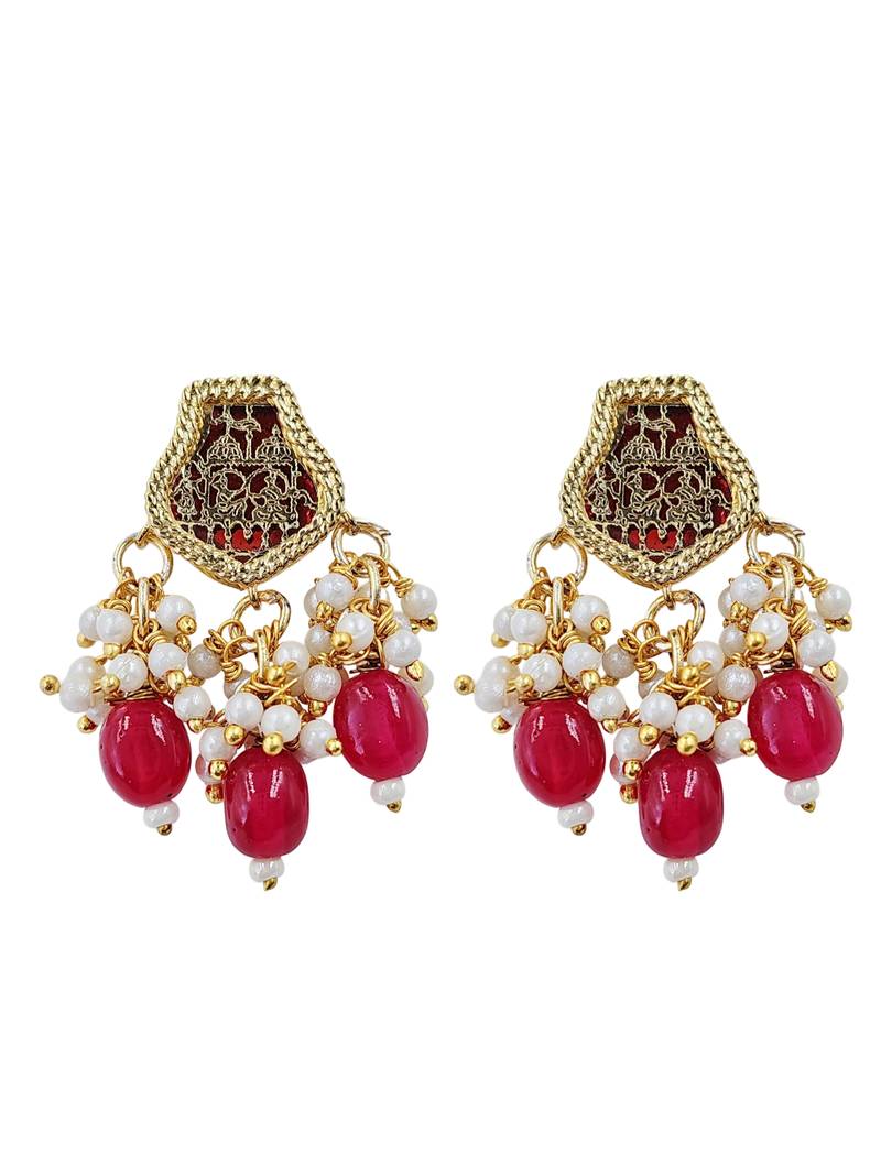 Gold-toned pearl beaded temple jewellery set with maroon stone pendant & earrings