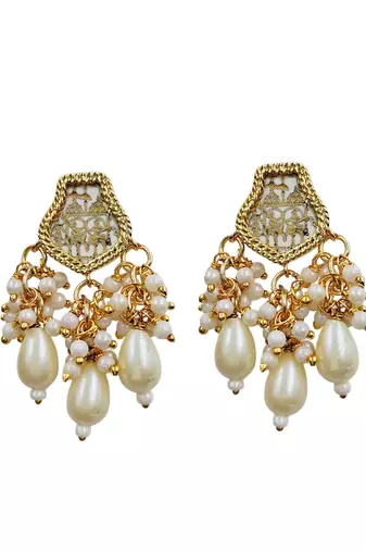 Gold-toned & white pearl-beaded temple jewellery necklace & earrings set