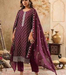 Women Ethnic Motifs Embroidered Regular Thread Work Kurta with Trousers & With Dupatta