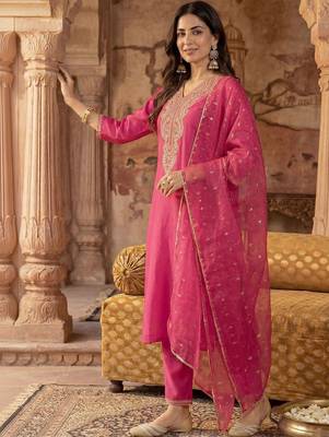 Women Ethnic Motifs Embroidered Regular Thread Work Liva Kurta with Trousers & With Dupatta 4