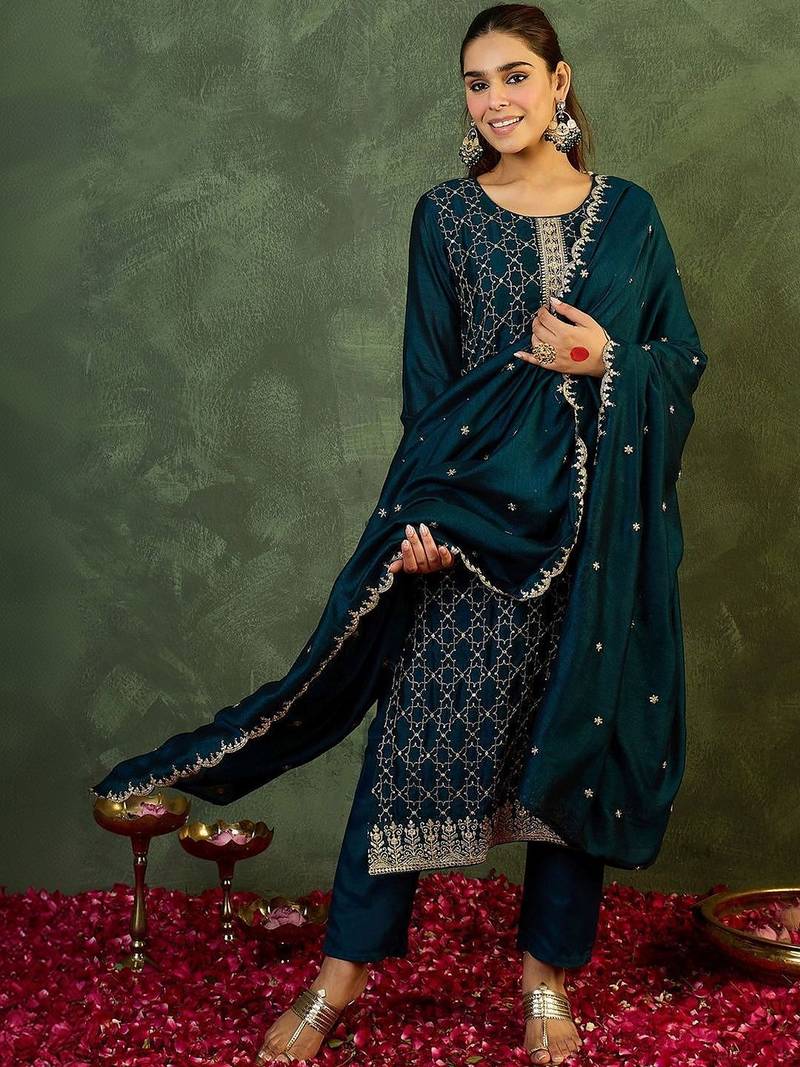 Women Ethnic Motifs Embroidered Regular Thread Work Kurta with Trousers & With Dupatta