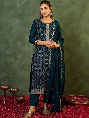 Women Ethnic Motifs Embroidered Regular Thread Work Kurta with Trousers & With Dupatta 6