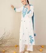 Women Floral Embroidered Regular Thread Work Kurta with Trousers & With Dupatta