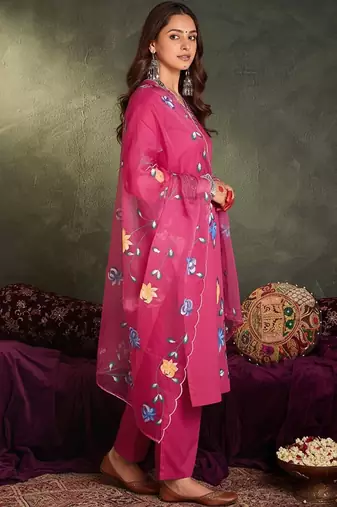 Women Floral Printed Regular Thread Work Pure Cotton Kurta with Trousers & With Dupatta
