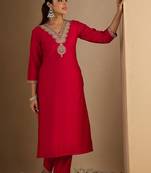 Women Ethnic Motifs Embroidered Regular Thread Work Liva Kurta with Trousers