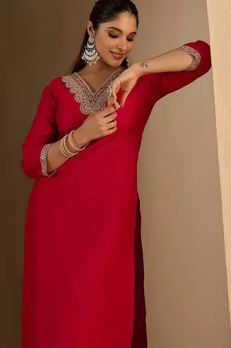 Women Ethnic Motifs Embroidered Regular Thread Work Liva Kurta with Trousers